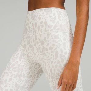 Lululemon Align HR Crop 21”, Cheetah Camo Antique White Multi, Size 14